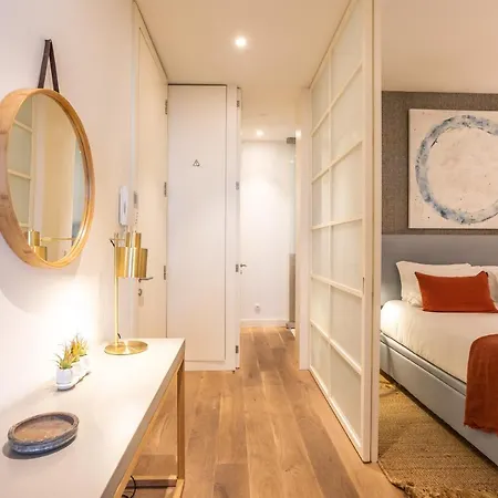 Chic Tailor Made Flat In Chiado Apartament Lizbona