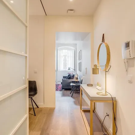 Apartament Chic Tailor Made Flat In Chiado Lizbona